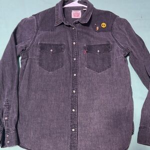 CLOSET CLOSING Levi's Women’s Black Denim Shirt Tailored Fit